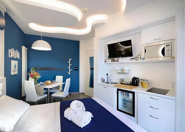 Napoli Central Station Studio